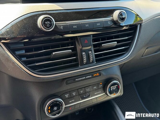 Ford Escape 38 interauto-car