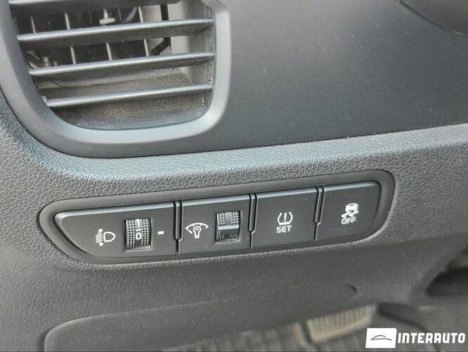 Kia Rio X-Line 42 interauto-car