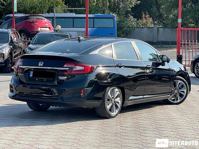 Honda Clarity 31 interauto-car