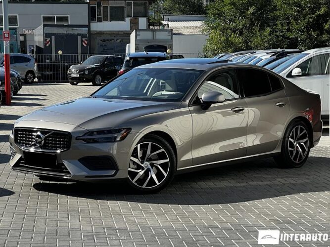 Volvo S 60 31 interauto-car