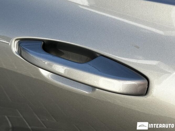 Volvo S 60 49 interauto-car