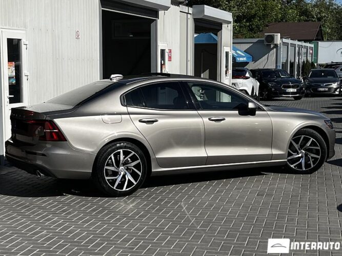 Volvo S 60 34 interauto-car