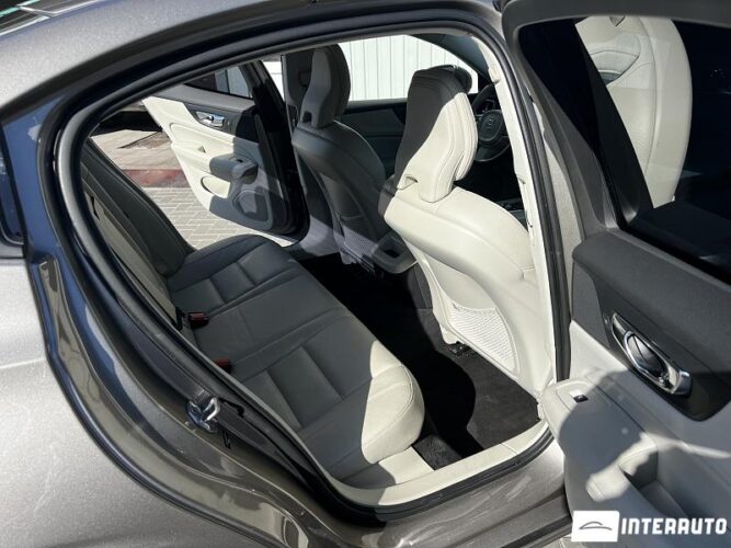 Volvo S 60 40 interauto-car