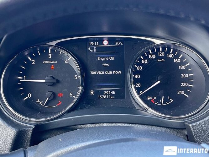 Nissan X-Trail 35 interauto-car