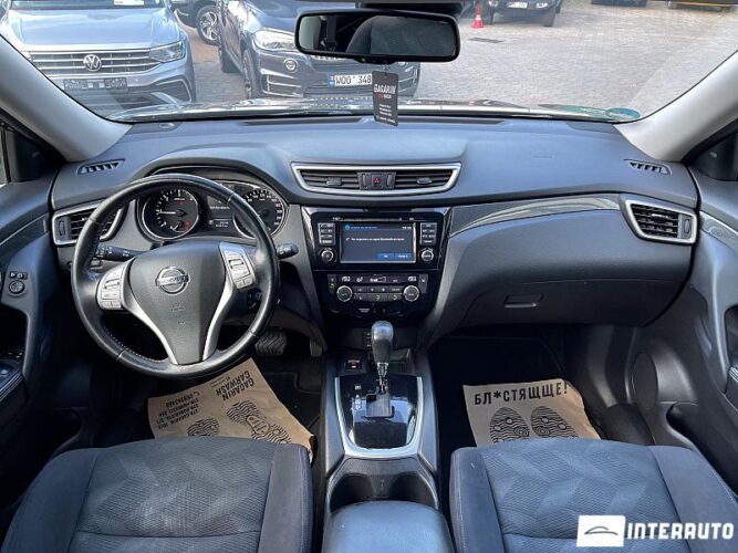 Nissan X-Trail 33 interauto-car