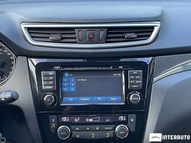 Nissan X-Trail 36 interauto-car