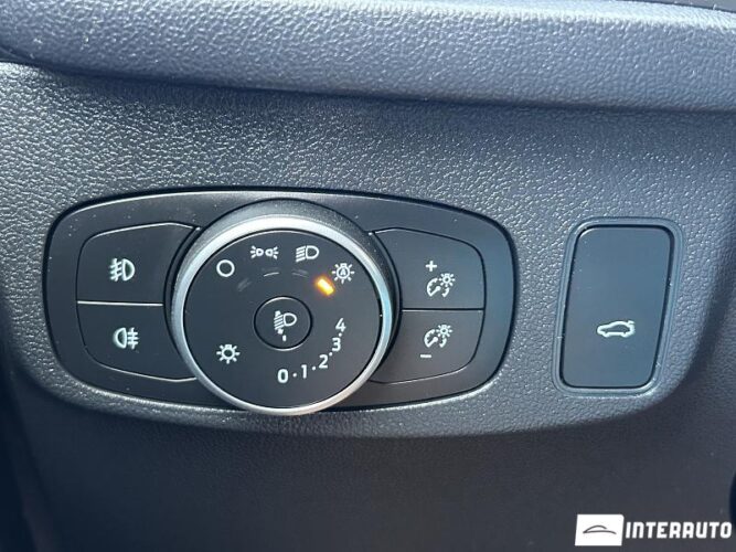 Ford Focus 43 interauto-car