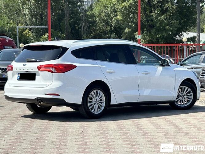 Ford Focus 35 interauto-car