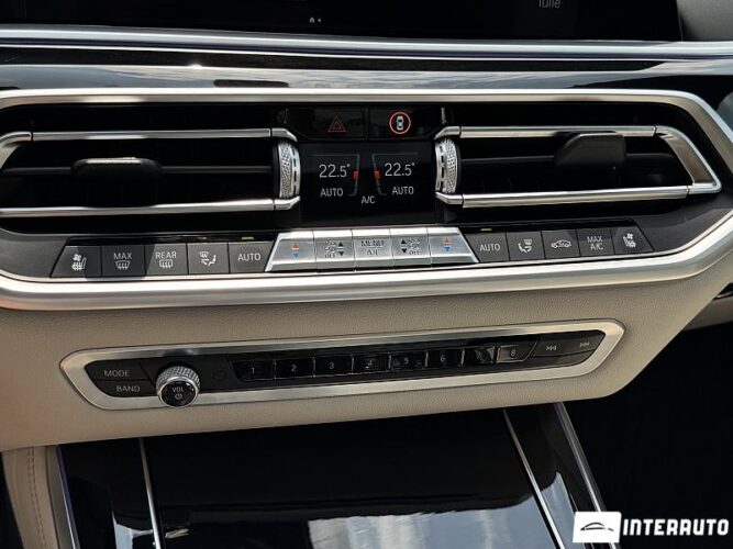 BMW X5 4.0i 53 interauto-car