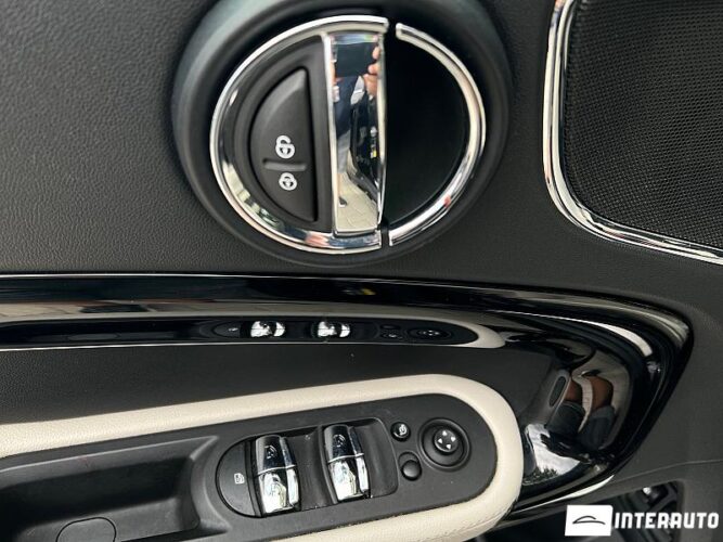 Mini Countryman Plug-In Hybrid 38 interauto-car