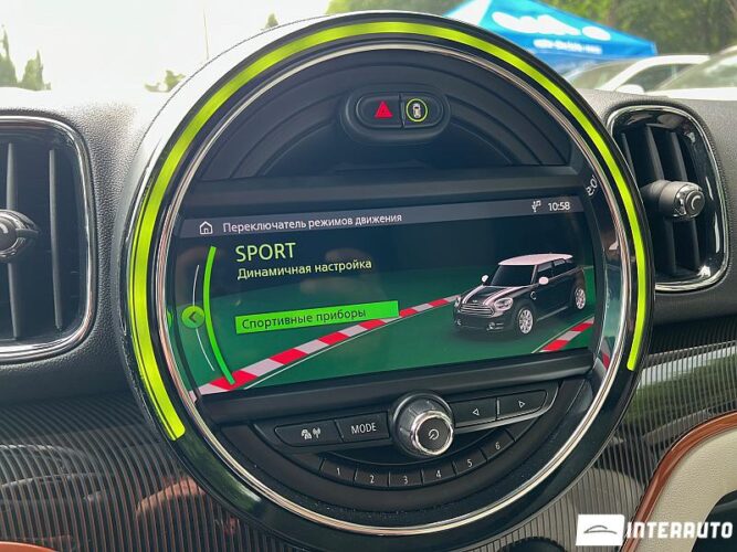 Mini Countryman Plug-In Hybrid 48 interauto-car