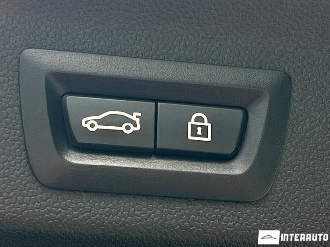 Mini Countryman Plug-In Hybrid 55 interauto-car