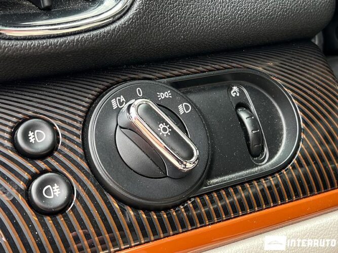 Mini Countryman Plug-In Hybrid 40 interauto-car