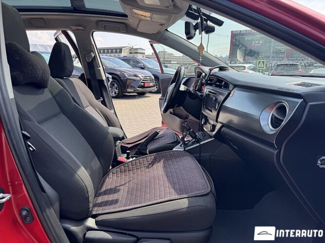 Toyota Auris 49 interauto-car