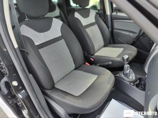 Dacia Duster 33 interauto-car