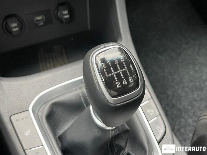 Hyundai i30 37 interauto-car