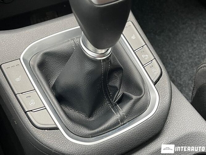 Hyundai i30 38 interauto-car