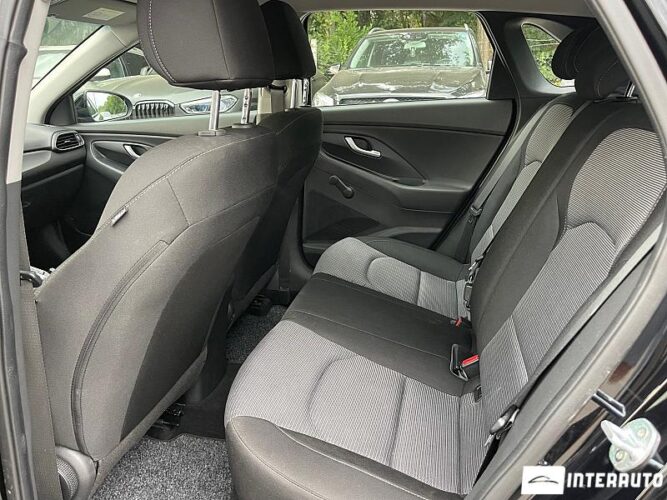 Hyundai i30 40 interauto-car