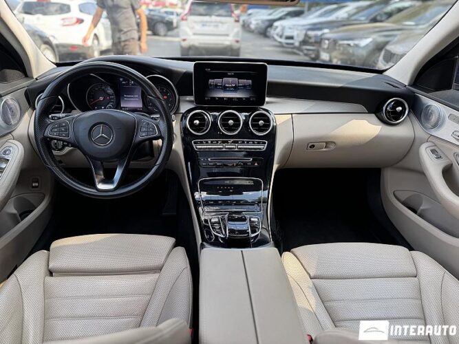 Mercedes C 350e 48 interauto-car