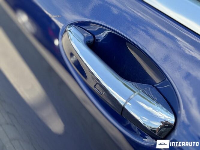 Mercedes C 350e 38 interauto-car