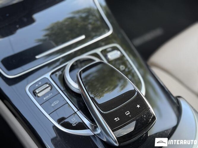 Mercedes C 350e 47 interauto-car