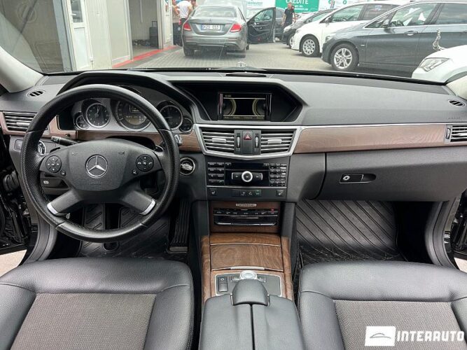 Mercedes E 220 35 interauto-car
