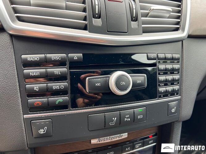 Mercedes E 220 37 interauto-car
