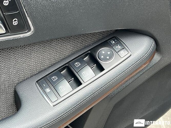 Mercedes E 220 40 interauto-car