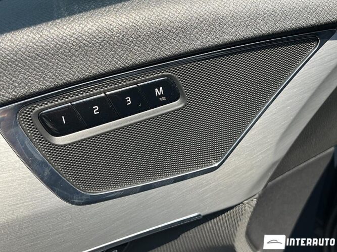 Volvo XC 90 38 interauto-car