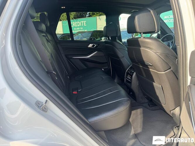 BMW X5 4.0i 40 interauto-car