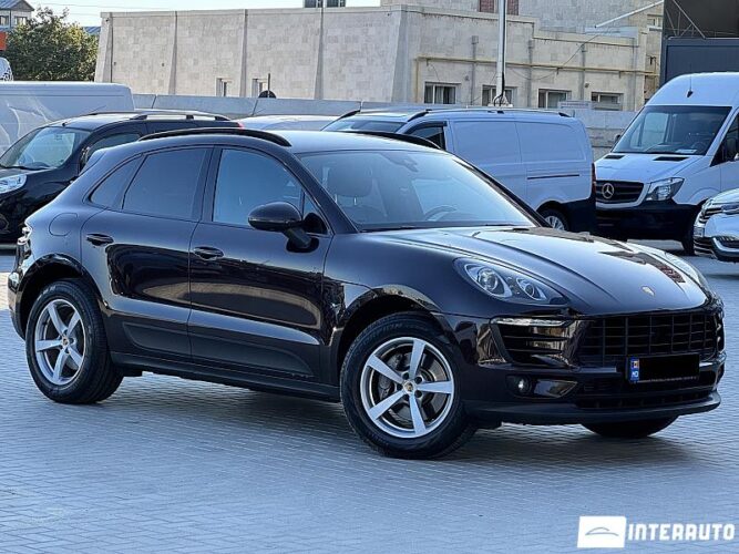 Porsche Macan 34 interauto-car