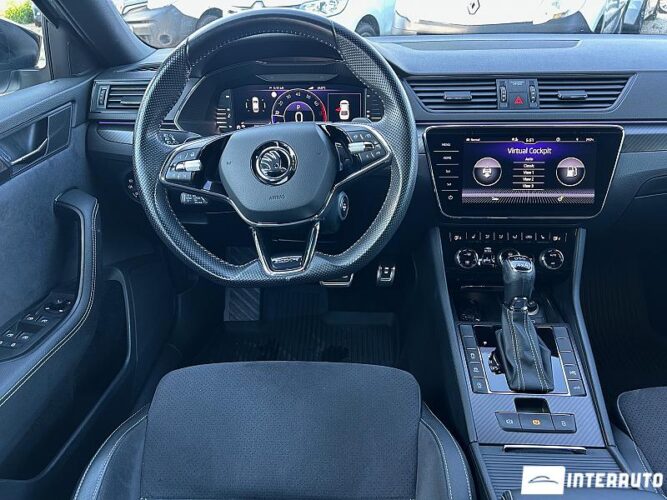 Skoda Superb 42 interauto-car