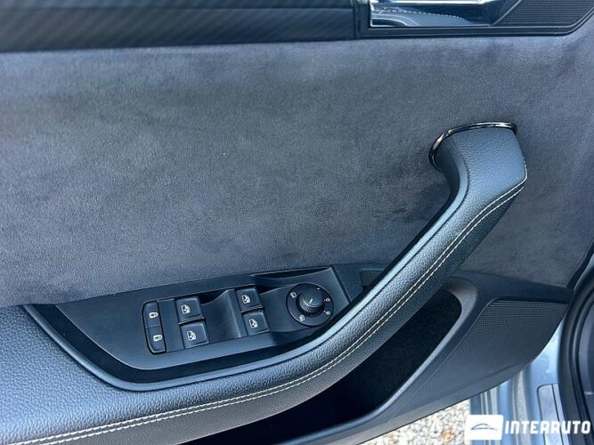 Skoda Superb 41 interauto-car