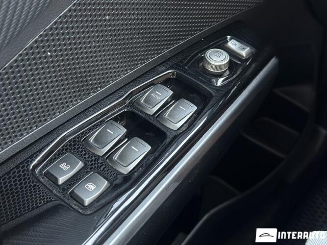 SsangYong Tivoli 37 interauto-car