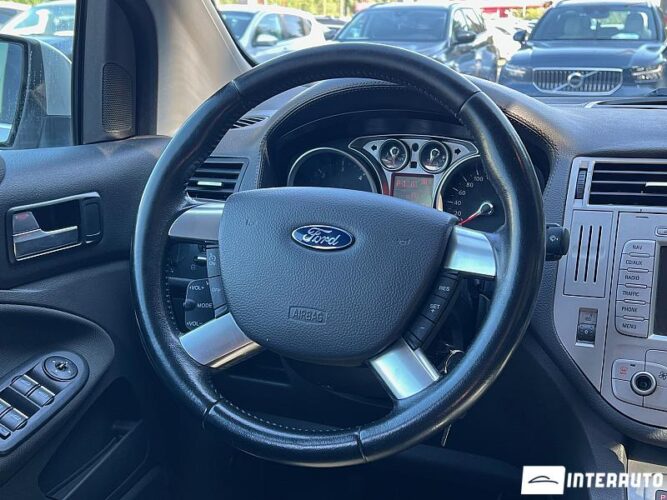 Ford Kuga 36 interauto-car