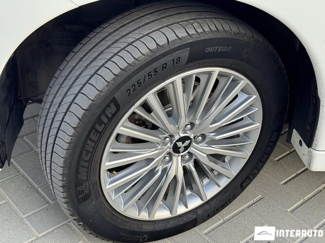 Mitsubishi Outlander 50 interauto-car