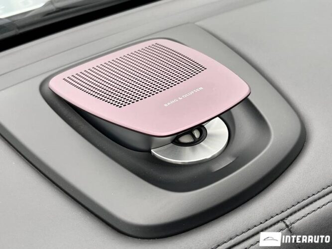 BMW X6M 41 interauto-car