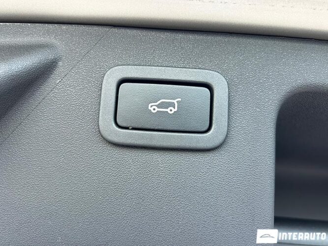 Land Rover Discovery Sport 51 interauto-car