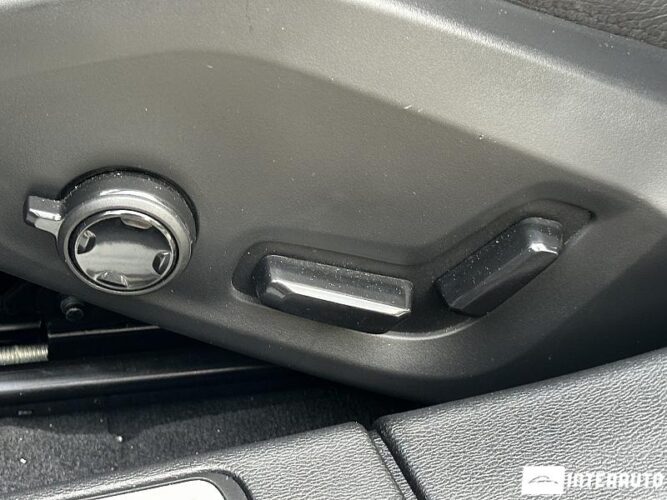 Volvo V 60 Cross Country 49 interauto-car