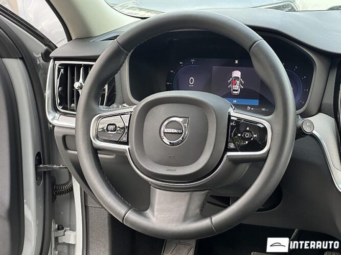 Volvo V 60 Cross Country 40 interauto-car