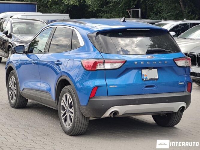 Ford Escape 32 interauto-car