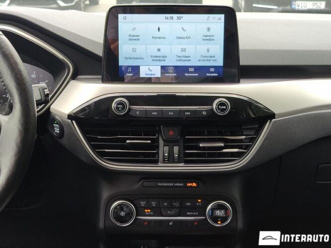 Ford Escape 39 interauto-car