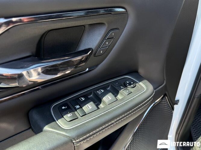 Dodge RAM 38 interauto-car