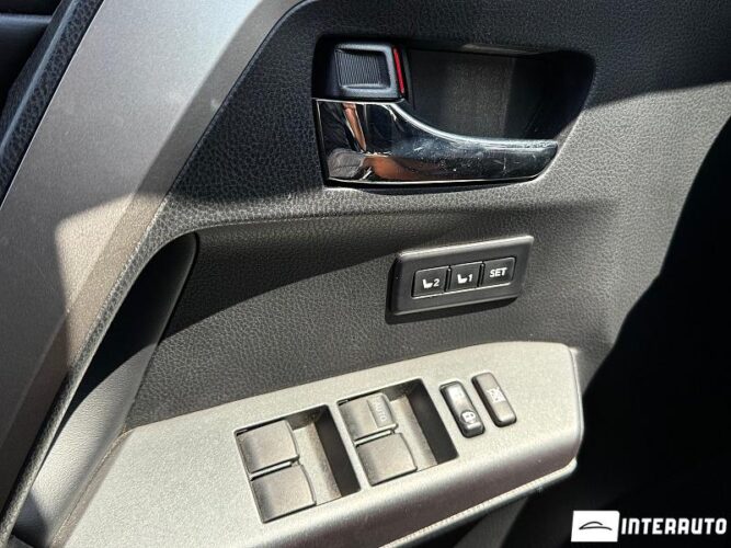 Toyota Rav-4 50 interauto-car