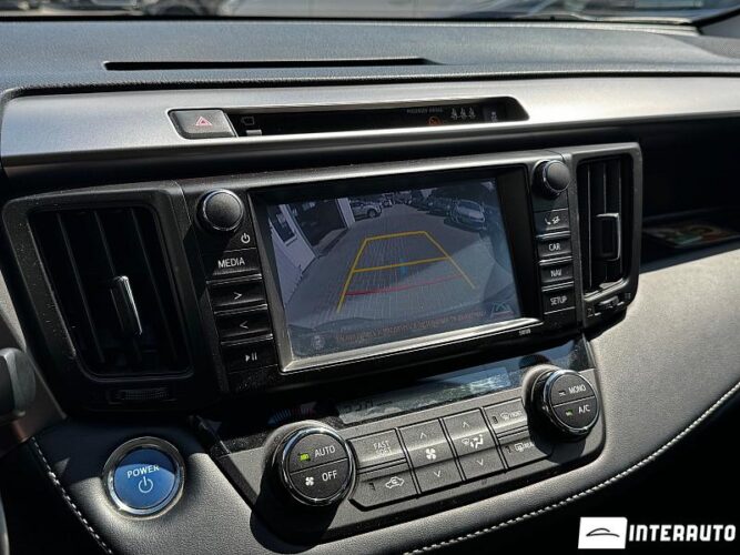 Toyota Rav-4 41 interauto-car