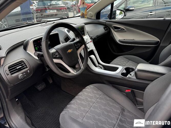 Chevrolet Volt 34 interauto-car