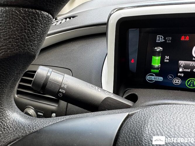 Chevrolet Volt 48 interauto-car