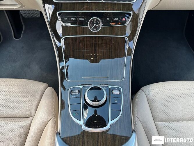Mercedes C 300 44 interauto-car
