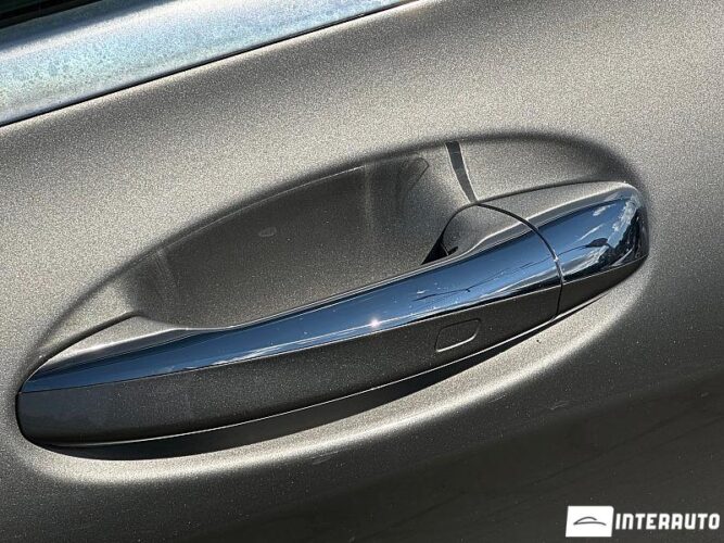 Mercedes C 300 54 interauto-car