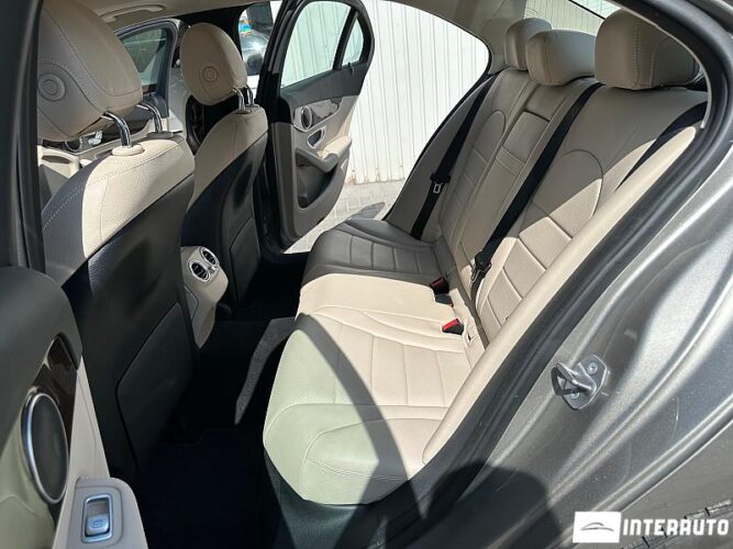 Mercedes C 300 39 interauto-car